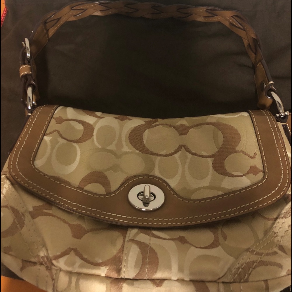 Coach Purse (Authentic) - Picture 2 of 5